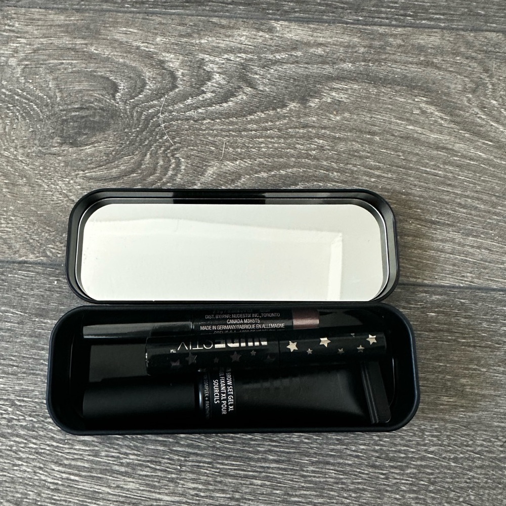 NUDESTIX Brow Kit- 3 piece set - Brand New Never used